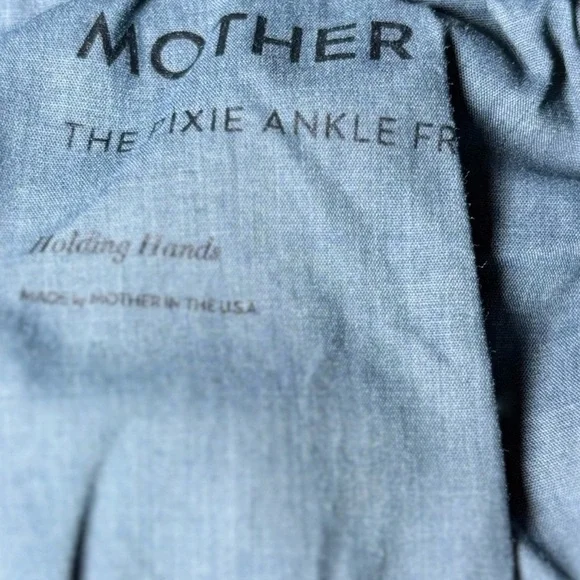 MOTHER denim The Pixie Ankle Fray Hem Jeans Holding Hands/Dark Blue Size 31